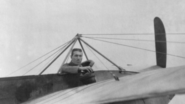 Francesco Baracca a bordo del monoplano Nieuport IV