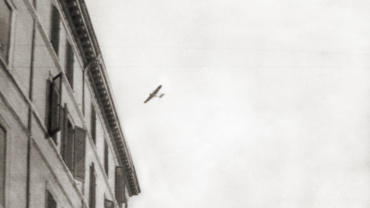 Baracca in volo sulla piazza di Lugo il 27 settembre 1913