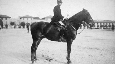 Baracca riding Nibbio at the Cavalry Application School of Pinerolo